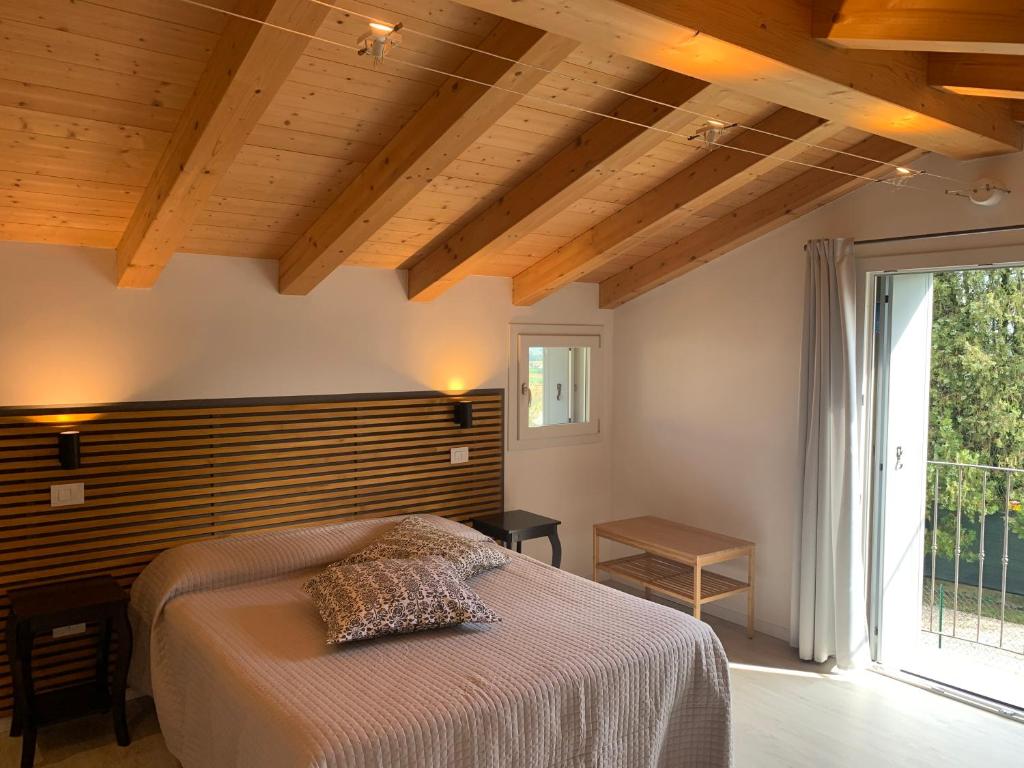 Villavecchia room 2